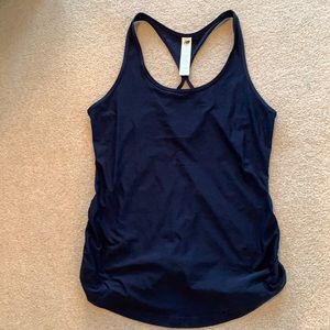 New balance large workout top